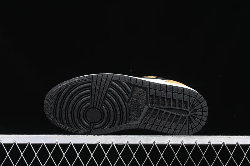 All categories Air Jordan Jordan series basketball shoes Air Jordan 1 Low Air Jordan 1 Low OG AJ1 Joe 1 white yellow black hook low-top cultural leisure sports sneakers CZ0790-107